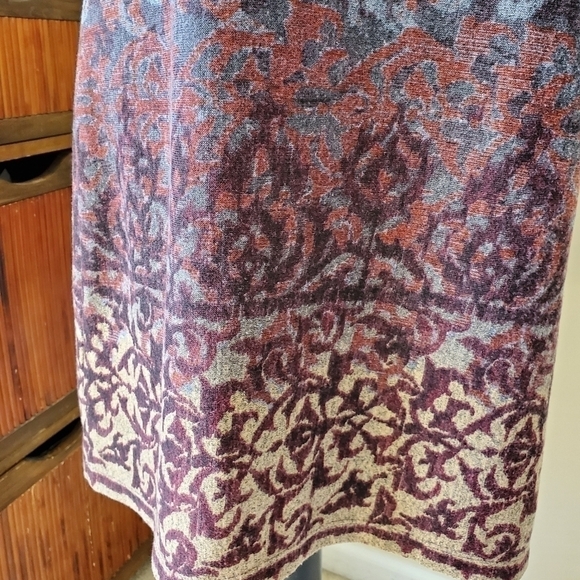 Pretty patterned knit bell sleeve dress Sz. 10 - Picture 3 of 7